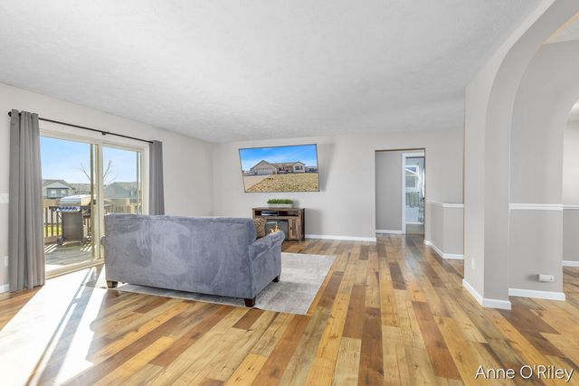 4255 Cloverfield Court, Wayland, MI 49348