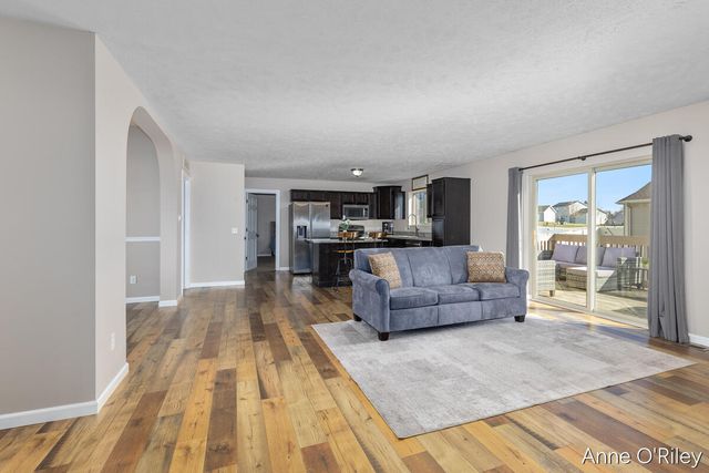 4255 Cloverfield Court, Wayland, MI 49348