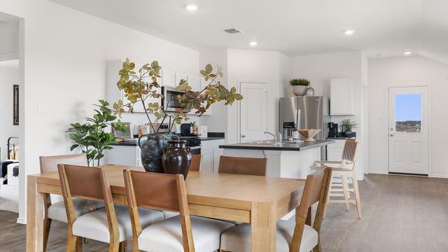 170 Schuenemann WAY, Uhland, TX 78640