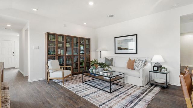 170 Schuenemann WAY, Uhland, TX 78640