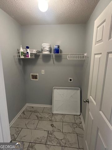 4935 Notting Glen Lane, Snellville, GA 30039