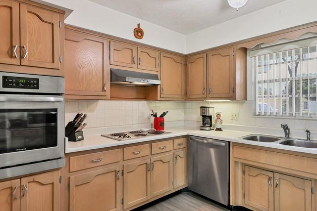 2619 CLIPPER SHIP WAY, Sarasota, FL 34231