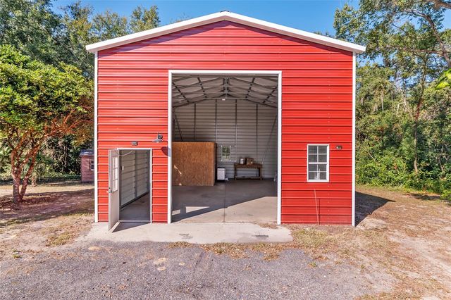 15670 S HIGHWAY 25, Weirsdale, FL 32195