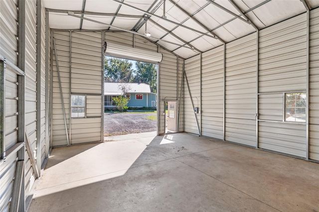 15670 S HIGHWAY 25, Weirsdale, FL 32195