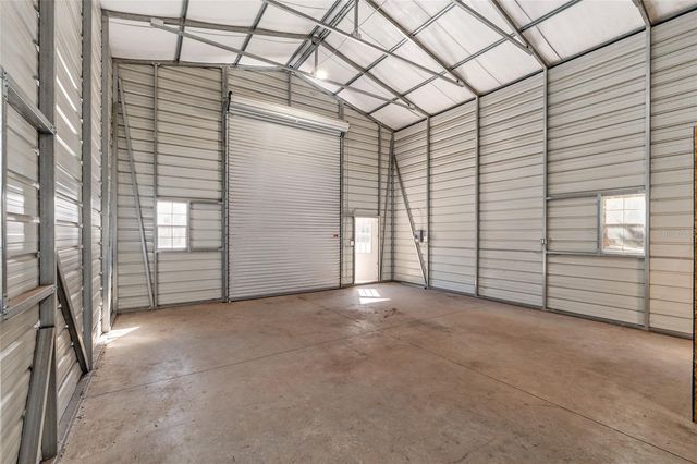 15670 S HIGHWAY 25, Weirsdale, FL 32195