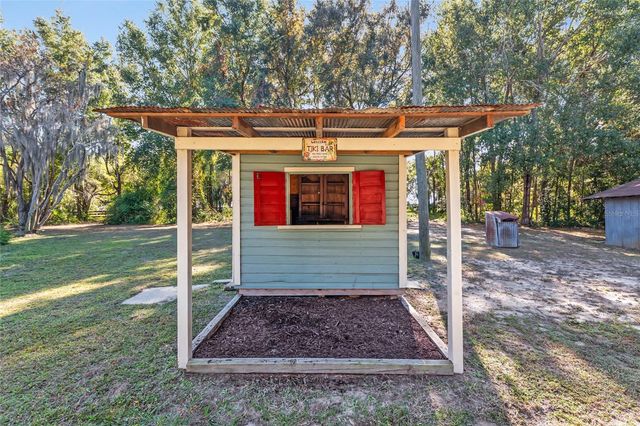 15670 S HIGHWAY 25, Weirsdale, FL 32195