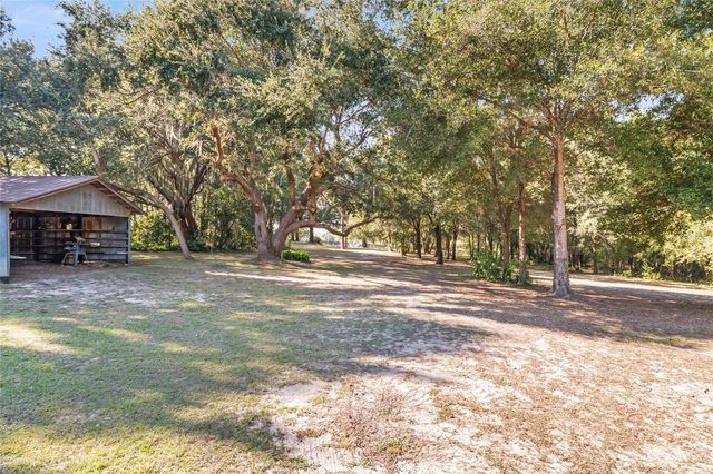 15670 S HIGHWAY 25, Weirsdale, FL 32195
