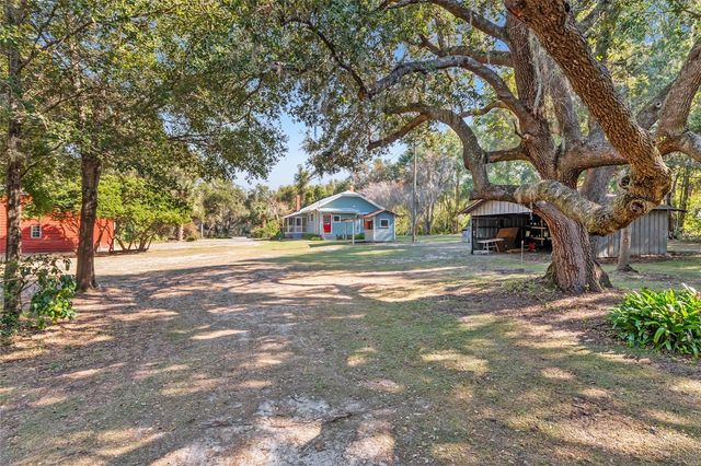 15670 S HIGHWAY 25, Weirsdale, FL 32195