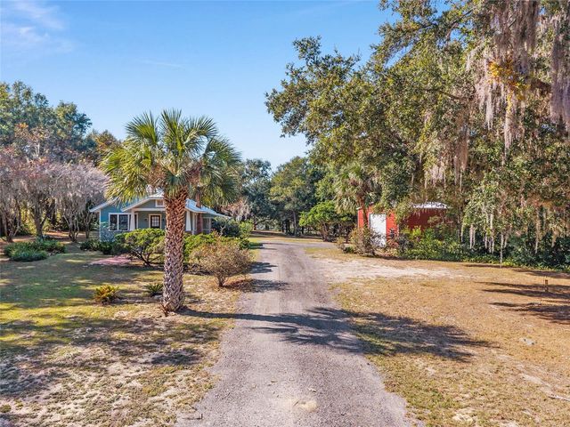 15670 S HIGHWAY 25, Weirsdale, FL 32195