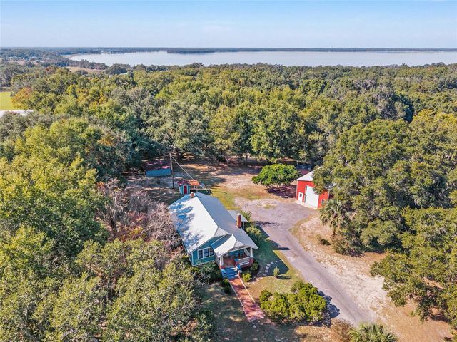 15670 S HIGHWAY 25, Weirsdale, FL 32195