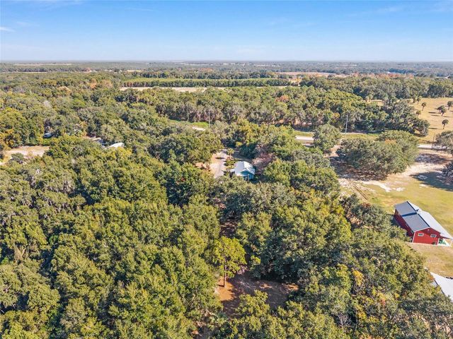 15670 S HIGHWAY 25, Weirsdale, FL 32195