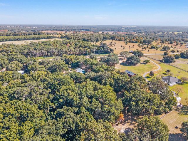 15670 S HIGHWAY 25, Weirsdale, FL 32195