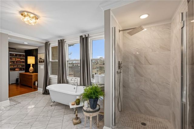 3520 Locust Street, Kansas City, MO 64109