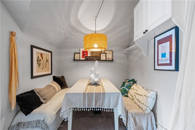 3520 Locust Street, Kansas City, MO 64109