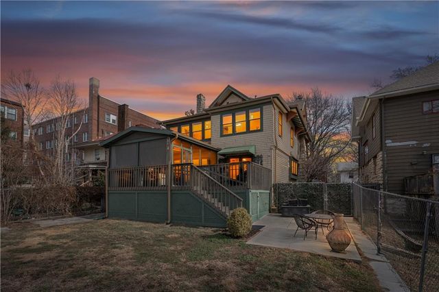 3520 Locust Street, Kansas City, MO 64109