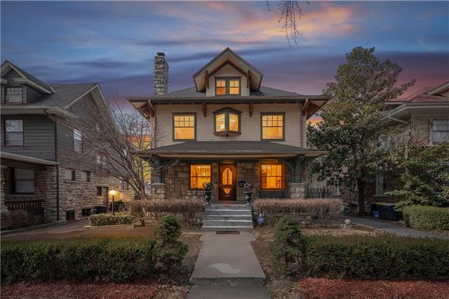 3520 Locust Street, Kansas City, MO 64109