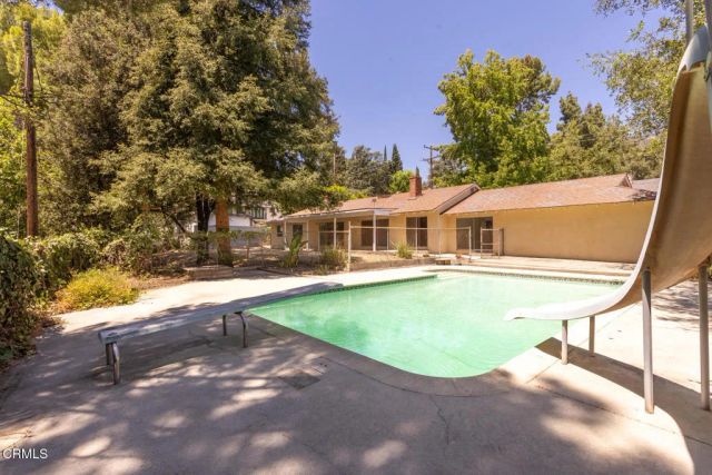 5245 Indian Drive, La Canada Flintridge, CA 91011