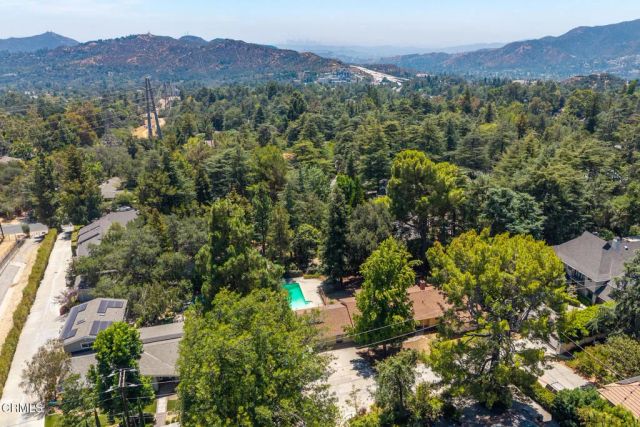 5245 Indian Drive, La Canada Flintridge, CA 91011