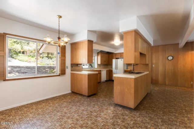 5245 Indian Drive, La Canada Flintridge, CA 91011