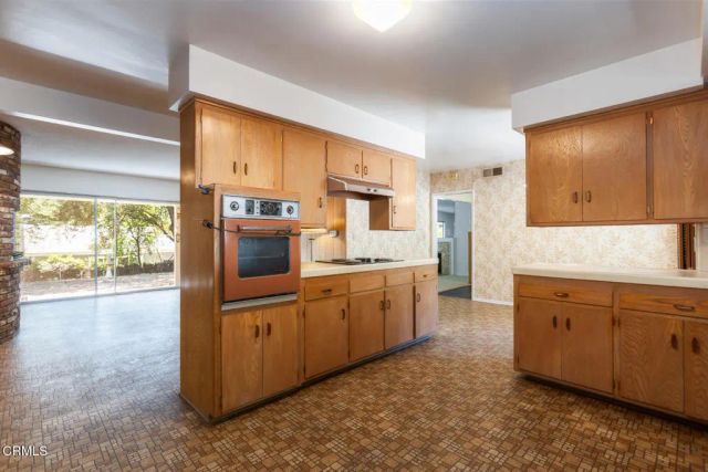 5245 Indian Drive, La Canada Flintridge, CA 91011