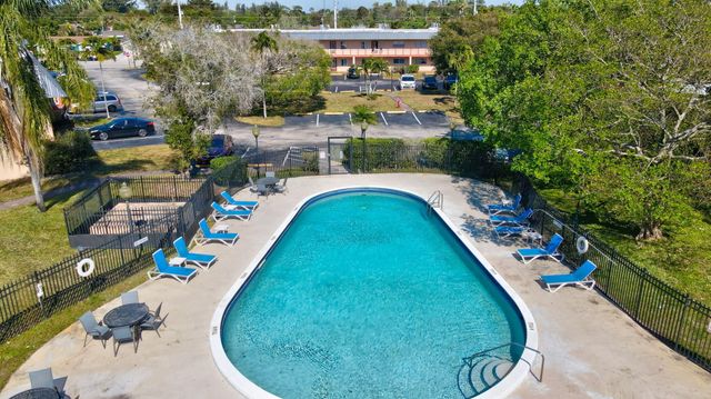 9374 SW Sw 3rd Street Street 714, Boca Raton, FL 33428