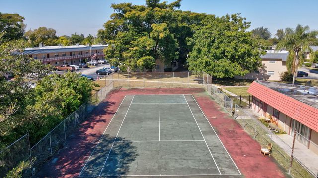 9374 SW Sw 3rd Street Street 714, Boca Raton, FL 33428