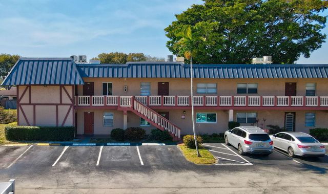 9374 SW Sw 3rd Street Street 714, Boca Raton, FL 33428