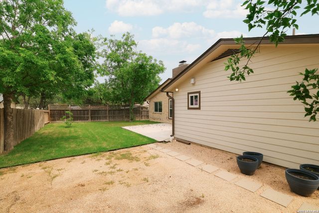 4911 Rockhurst St, San Antonio, TX 78249