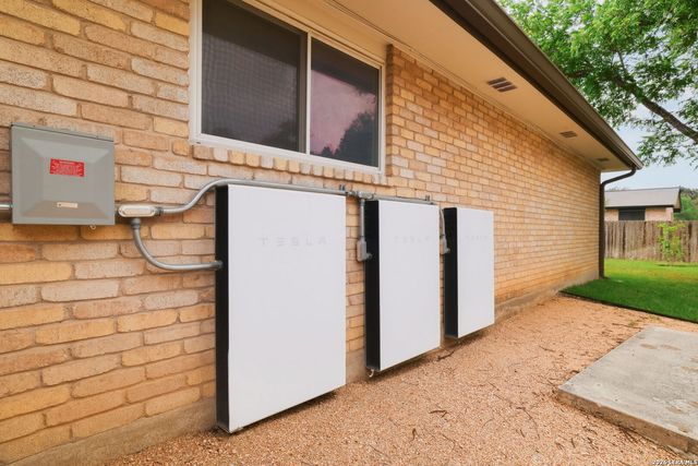 4911 Rockhurst St, San Antonio, TX 78249