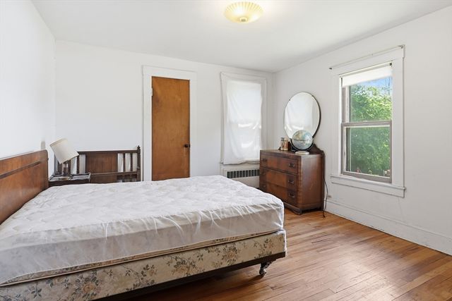 400 Nottingham St, Springfield, MA 01104
