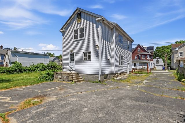 400 Nottingham St, Springfield, MA 01104