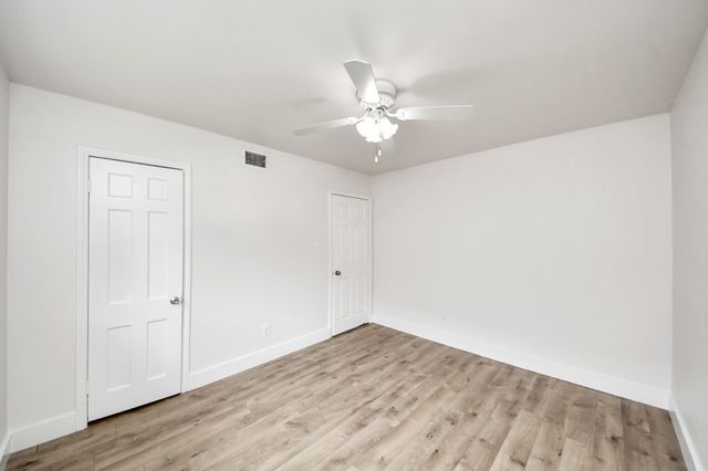 4011 Ebbtide Drive, Houston, TX 77045