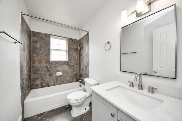 4011 Ebbtide Drive, Houston, TX 77045