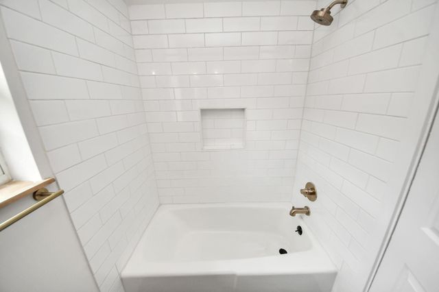 4011 Ebbtide Drive, Houston, TX 77045
