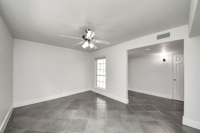 4011 Ebbtide Drive, Houston, TX 77045