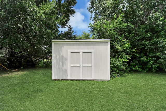 4011 Ebbtide Drive, Houston, TX 77045