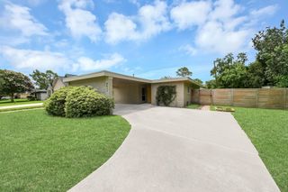 4011 Ebbtide Drive, Houston, TX 77045
