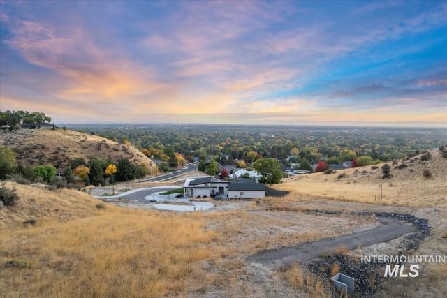 5513 N Polecat Lofts Ln, Boise, ID 83703