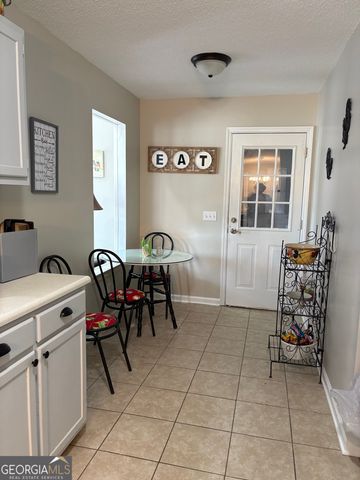 6663 Pine Ridge Circle, Blackshear, GA 31516