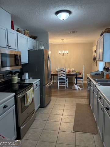 6663 Pine Ridge Circle, Blackshear, GA 31516