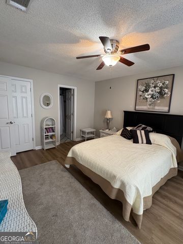 6663 Pine Ridge Circle, Blackshear, GA 31516