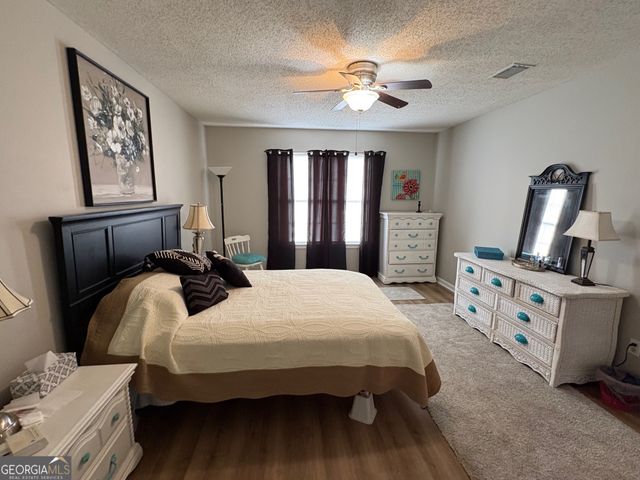 6663 Pine Ridge Circle, Blackshear, GA 31516