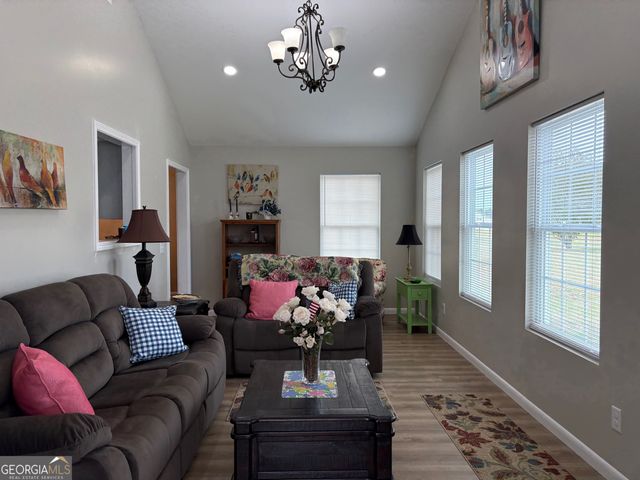 6663 Pine Ridge Circle, Blackshear, GA 31516