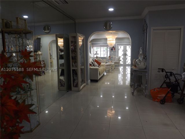 217 W 34th St, Hialeah, FL 33012