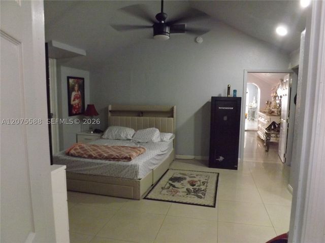 217 W 34th St, Hialeah, FL 33012