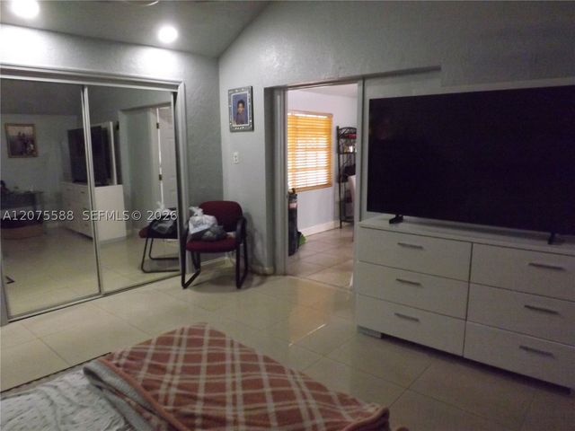 217 W 34th St, Hialeah, FL 33012