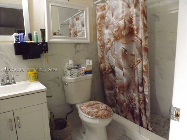 217 W 34th St, Hialeah, FL 33012