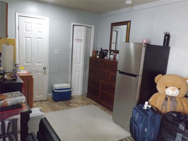 217 W 34th St, Hialeah, FL 33012