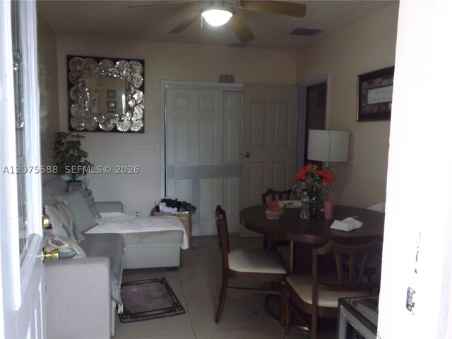217 W 34th St, Hialeah, FL 33012