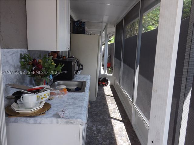 217 W 34th St, Hialeah, FL 33012